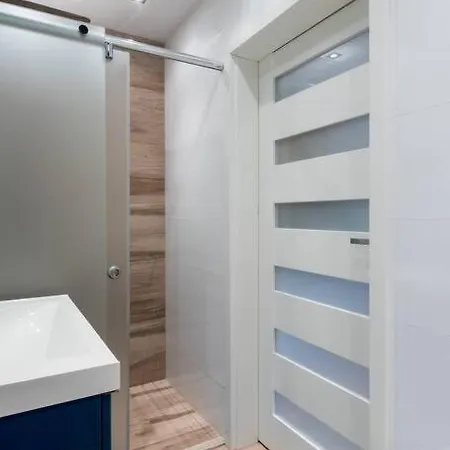 아파트 Studio With Garden - Wawel Neighborhood *